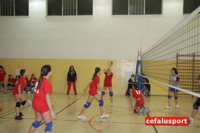 101124_U16Bagheria 139y_tn.jpg
